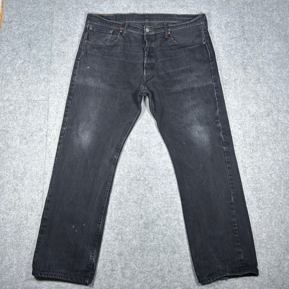 Levi"s denim jeans mens 38x30 Black 501 Straight Leg Button Fly Workwear Faded